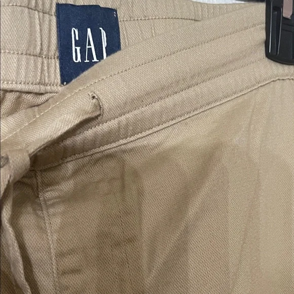 GAP Women's Tan Pull-On Chinos - Picture 4 of 6